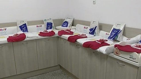 Родените по Коледа варненчета пак ще бъдат изписвани в коледни чорапчета