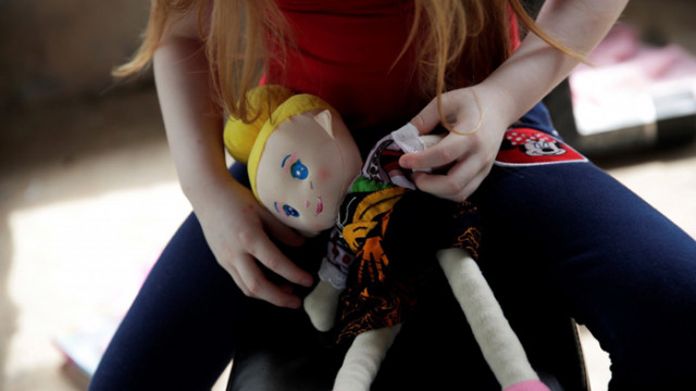 Играта на кукли развива емпатия