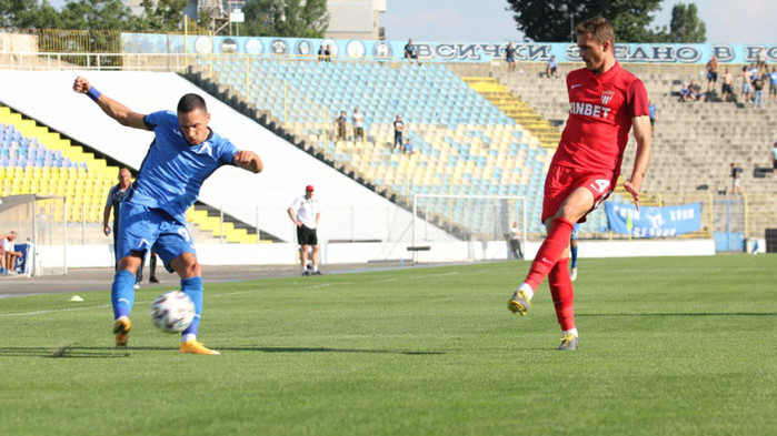 9 от Левски удържаха 10 от Царско село