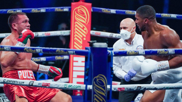 Джошуа преби Кобрата, нокаутира го в деветия рунд