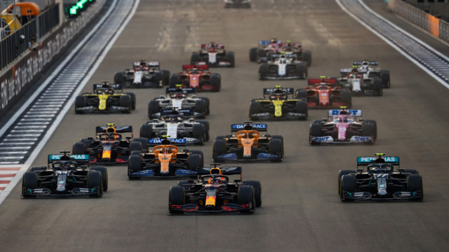 Верстапен триумфира в последния старт за сезона