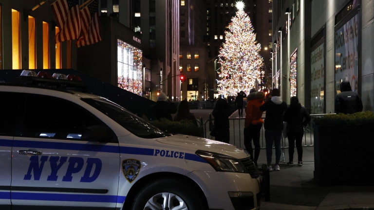 Полицията в Ню Йорк застреля въоръжен нападател