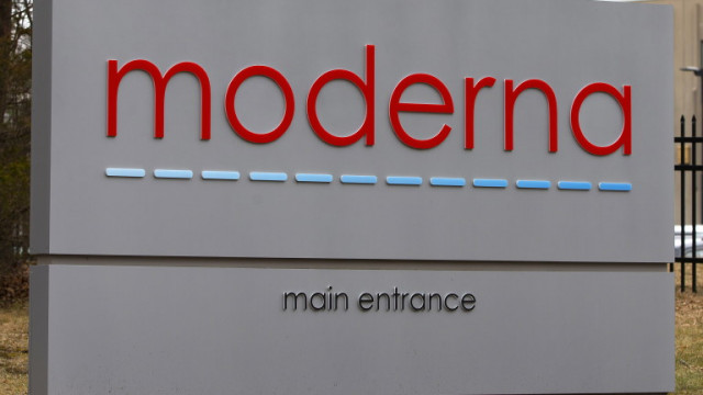САЩ одобряват "безопасната и ефективна" ваксина на Moderna в петък