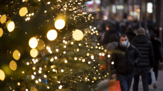 Една по-различна Коледа в Европа: С какви мерки ще посрещнат празниците държавите?