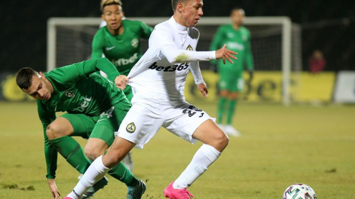 Филип Кръстев може да се озове във френския Троа