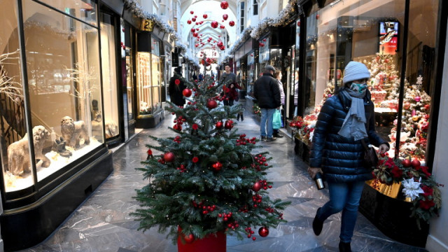 Поставят в пандемично "ниво 4" част от Англия заради новия COVID щам