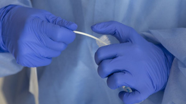 Новият щам на COVID-19: Десетки държави спряха полетите от и до Великобритания