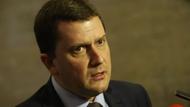 Корнелия Нинова изключва кмета на Перник от БСП