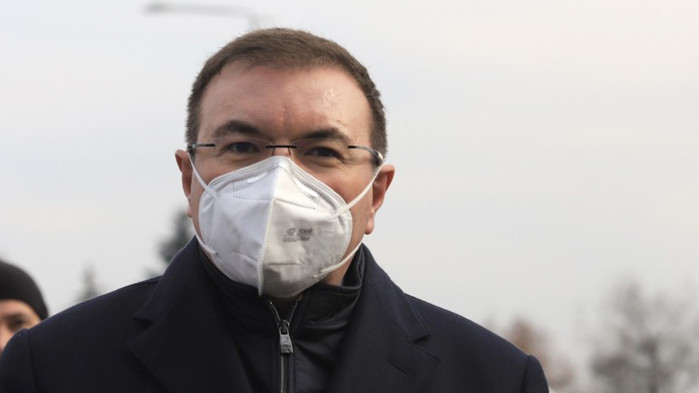 Ангелов: Не виждам основание работното време на ресторантите на Нова година да е до 00.30 ч.