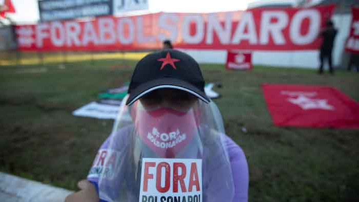 Бразилия възобнови публикуването на данните за смъртността от коронавируса