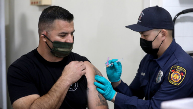 САЩ с рекордни близо 4000 починали от COVID-19 за денонощие