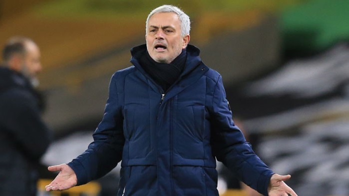 Моуриньо е недоволен от закъснялото решение за отмяна на мача с Фулъм