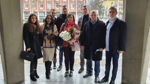 Нинова: Данъчни облекчения за фирми, които откриват работни места или възстановяват закрити