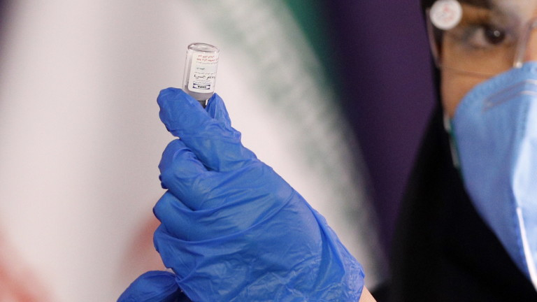 Очакват пик на COVID-19 в средата на месеца