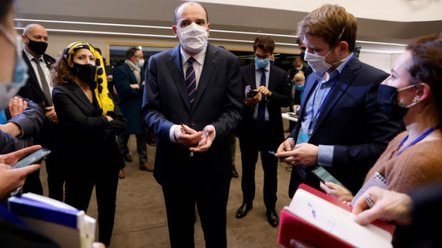 Франция няма да облекчава мерките и през януари