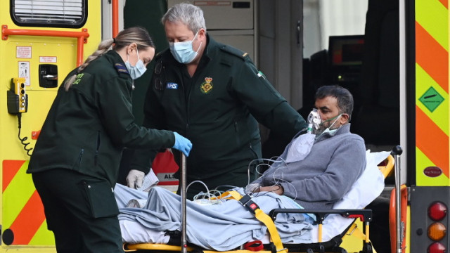 Още 1000 Covid жертви във Великобритания