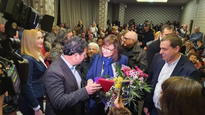 Нинова поздрави пловдивските социалисти, че избраха заместник на Гергов