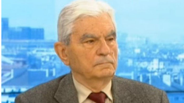 Акад. Петрунов: До 6 часа отвореният флакон с ваксината трябва да бъде изразходван