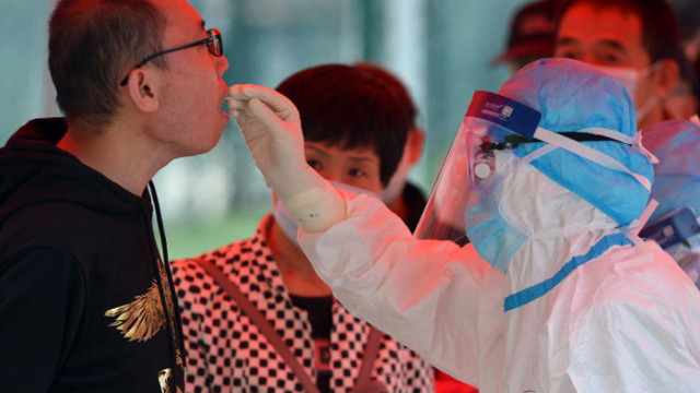 Китай с най-много новозаразени с COVID-19 за ден от 5 месеца насам