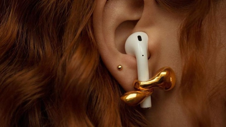 Световноизвестни марки създават дизайнерски допълнения за безжични слушалки