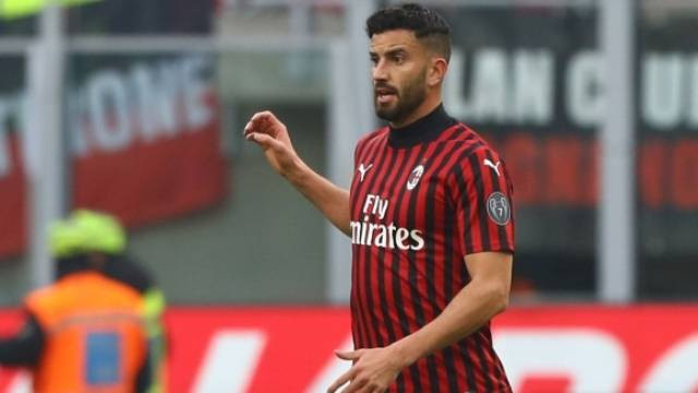 Клоп си хареса защитник на Милан