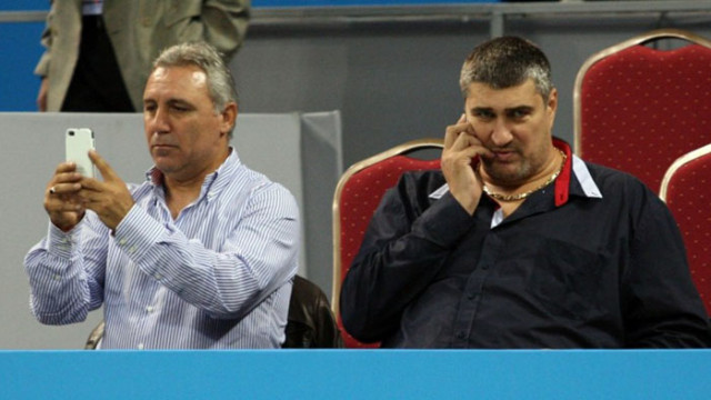 Стоичков към волейболистите: Българи, юнаци, бийте Австрия!