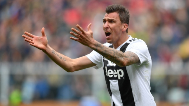 Манджукич може да се озове в Милан