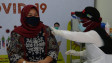 Инфлуенсърите са приоритет за ваксиниране в Индонезия