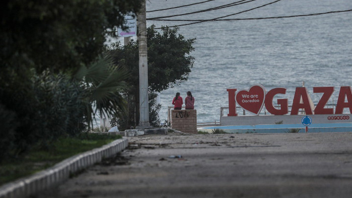 Израел бомбардира Газа