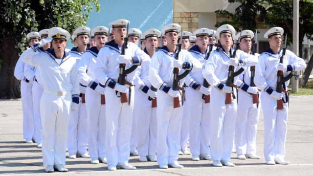 Ден на курсантското управление се проведе във ВВМУ „Н. Вапцаров“