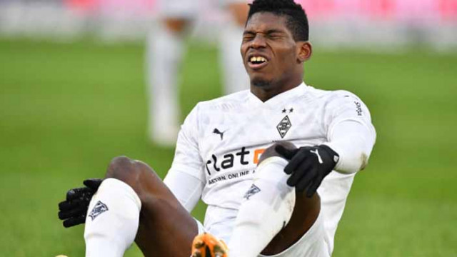 Полицаи хванаха футболист на Гладбах на забранено парти