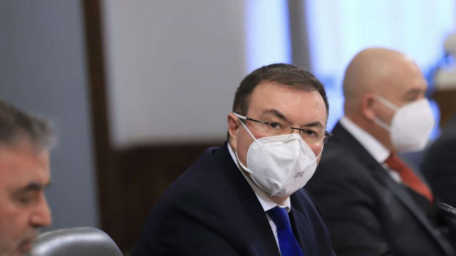 Ангелов за заделените втори дози: Взехме консервативно и далновидно решение