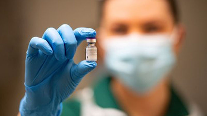Израел ще издава "зелени пропуски" на ваксинираните лица