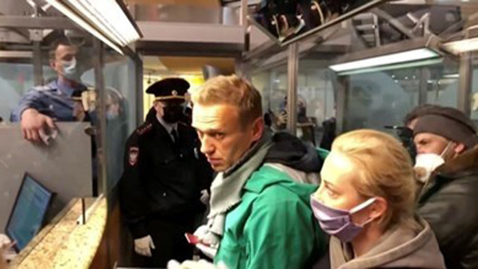 Говорителката на Навални беше осъдена на девет дни затвор