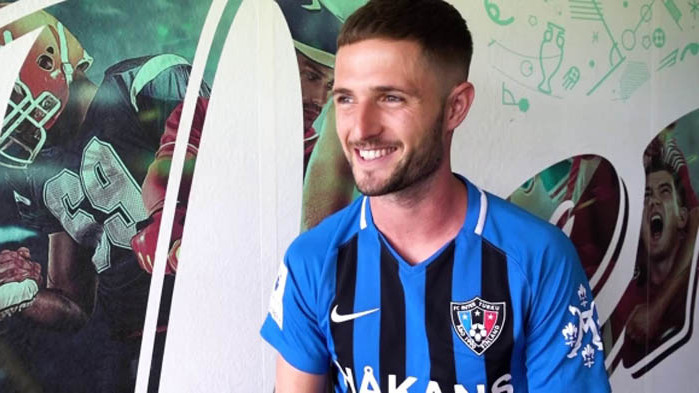 Локомотив (Пд) преговаря с юноша на Евертън