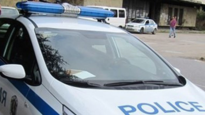 Задържаха петима с дрога в Пловдив и Карлово