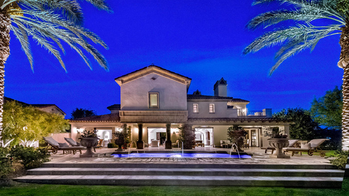 Силвестър Сталоун продава имението си в Лос Анджелис за $130 милиона