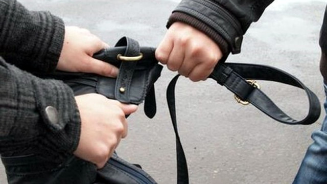 Условна присъда за съучастник в грабеж, наложи варненския Окръжен съд