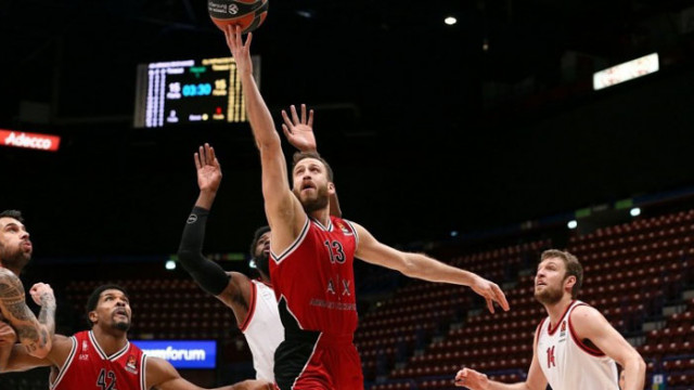 Везенков с първи "дабъл-дабъл" в Евролигата