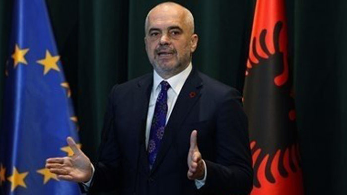 Албанският премиер отхвърли обвинения за връзки с италианската мафия