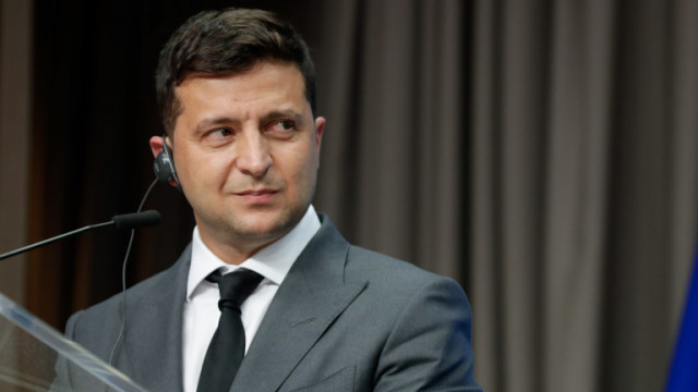Зеленски пита Байдън защо Украйна все още не е в НАТО