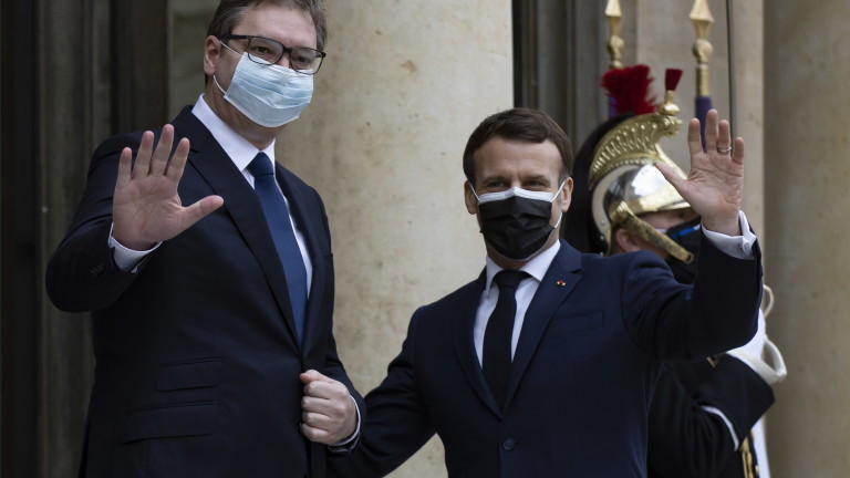 Макрон пришпорва ЕС да е по-бърз и ефективен с COVID-19 ваксините