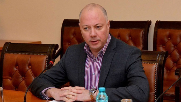 Желязков: Радев иска да събере подкрепата на извънпарламентарните сили