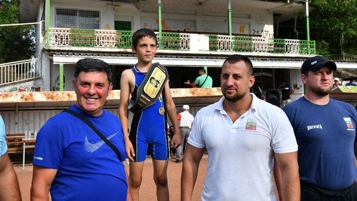 Спортният клуб по борба "Осман Дуралиев" в Исперих, набира нови попълнения