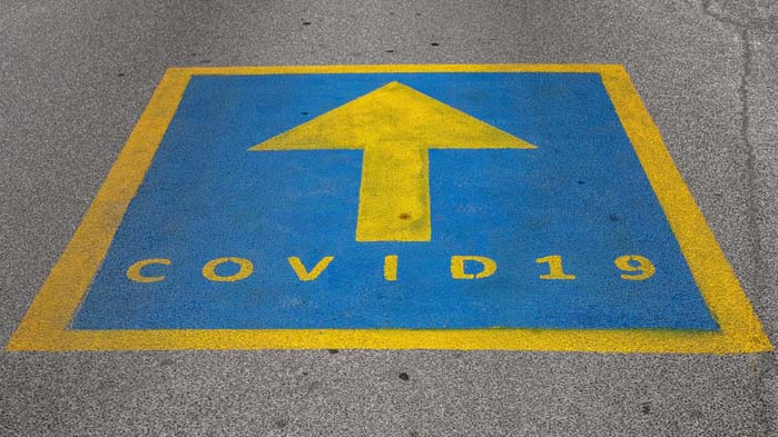 COVID-19 удря по-тежко страните, мразещи правилата