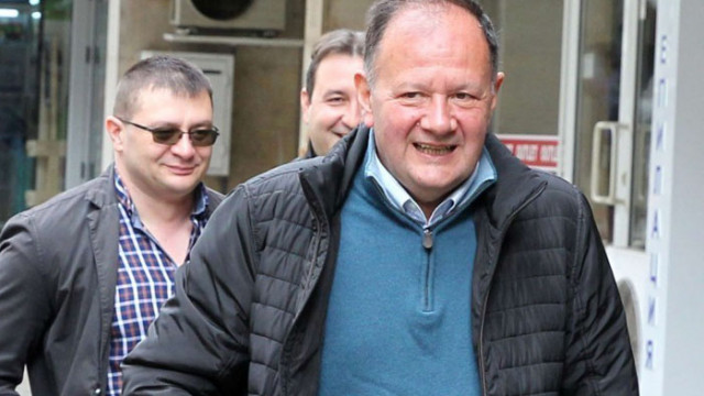 Миков: Нинова избяга от отговор, Радев бяга от пряка корелация с ръководството на БСП