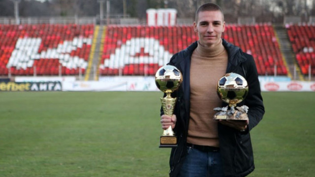 Стоичков към Антов: Чакам Роналдо, Ибрахимович и Лукаку да попаднат в капаните ти!