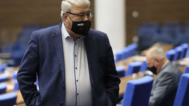 ГЕРБ призова Румен Радев да оттегли заявката си за втори мандат