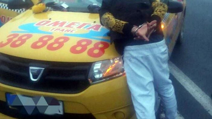 Мъж от Бургас, откраднал  варненско такси, е заловен в Шумен