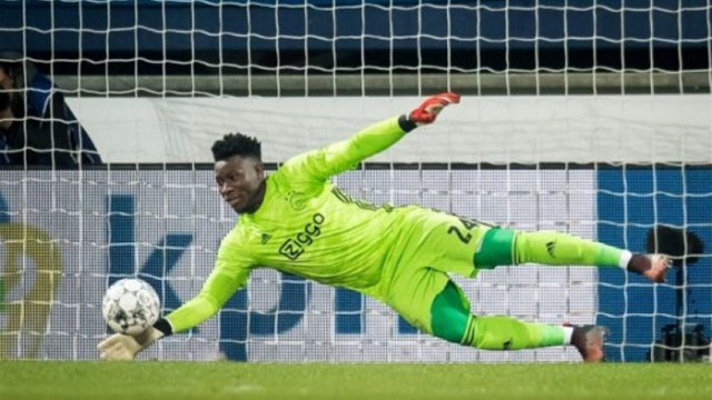 Допинг скандал: Спряха правата на вратаря на Аякс